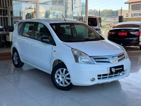 NISSAN LIVINA 1.6 16V FLEX 4P MANUAL NISSAN LIVINA 1.6 16V FLEX 4P MANUAL